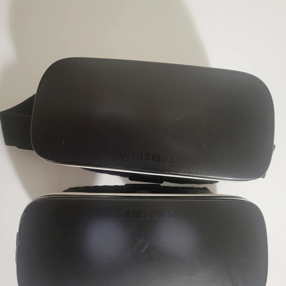 Samsung Gear VR Virtual head sets